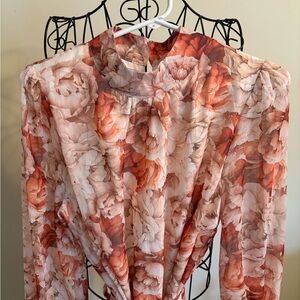 UMGEE Floral Tie-Waist Long-Sleeve Dress in Peach